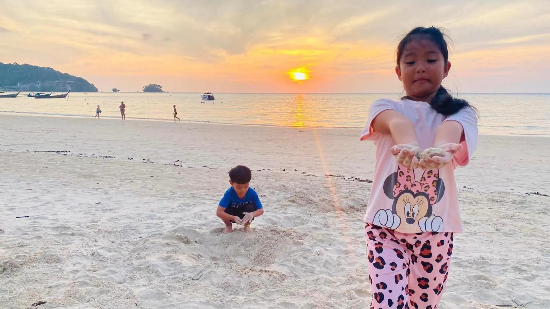 Guest house Malai Maikhao Near Beach Ban Mai Chalae